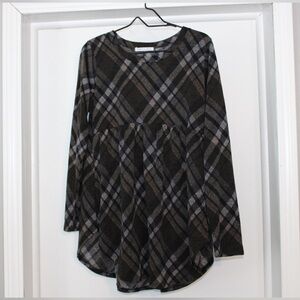 Chris & Carol Large Long Sleeve Flowy Top